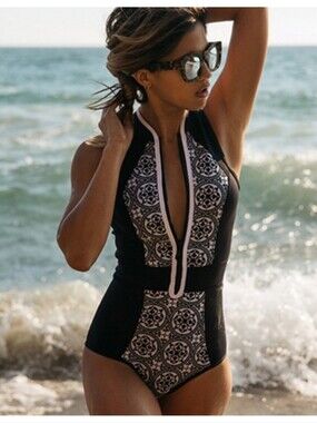 Chic Arabesque Black and White One Piece Swimsuit. Size XL/L.  Mint condition!